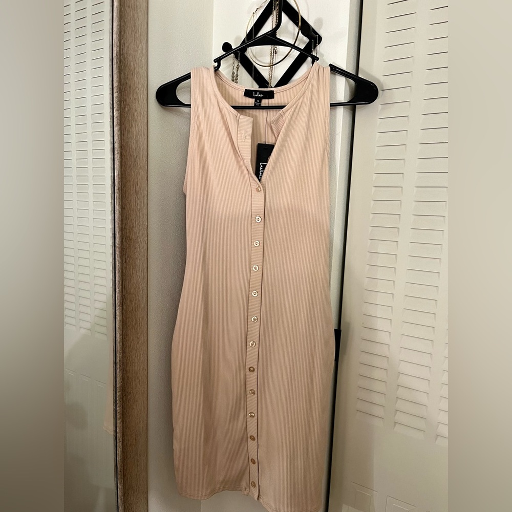 Light Tan Lulu’s bodycon mini dress